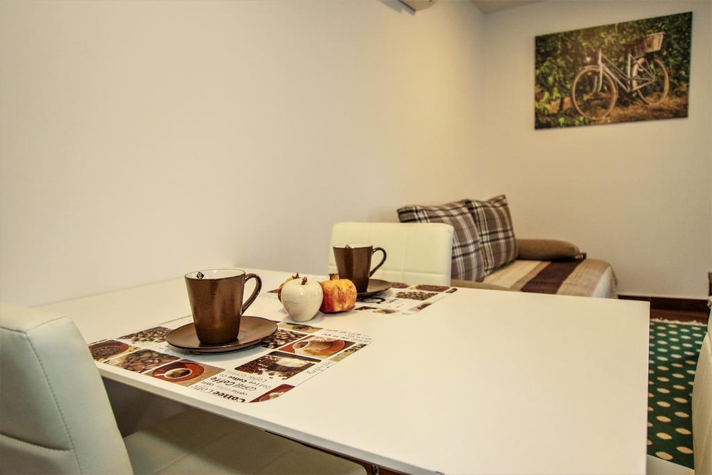 Old Town Square Apartment Poreč
