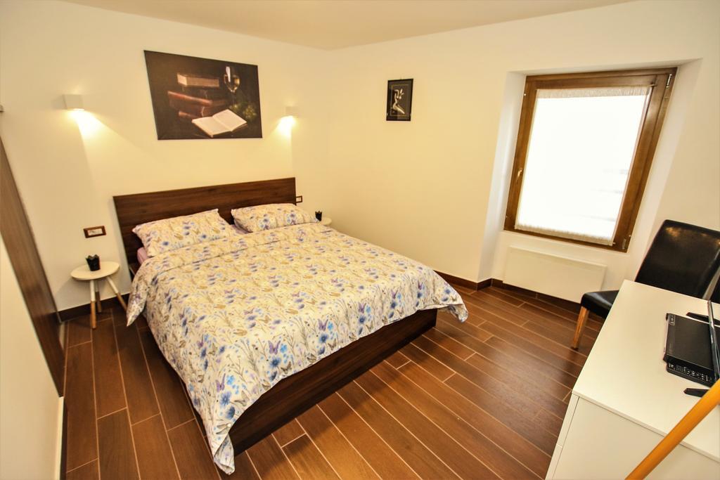 Old Town Square Apartment